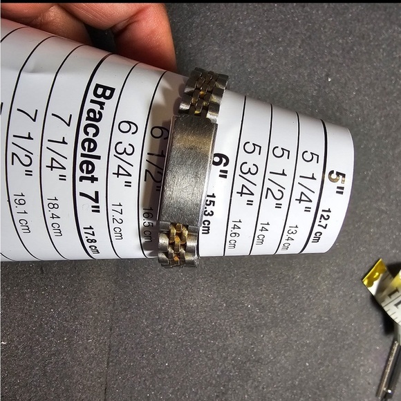 Orion Swiss Made Ladies Quartz Watch Silver And Gold Tone Date Just Working - Picture 9 of 9